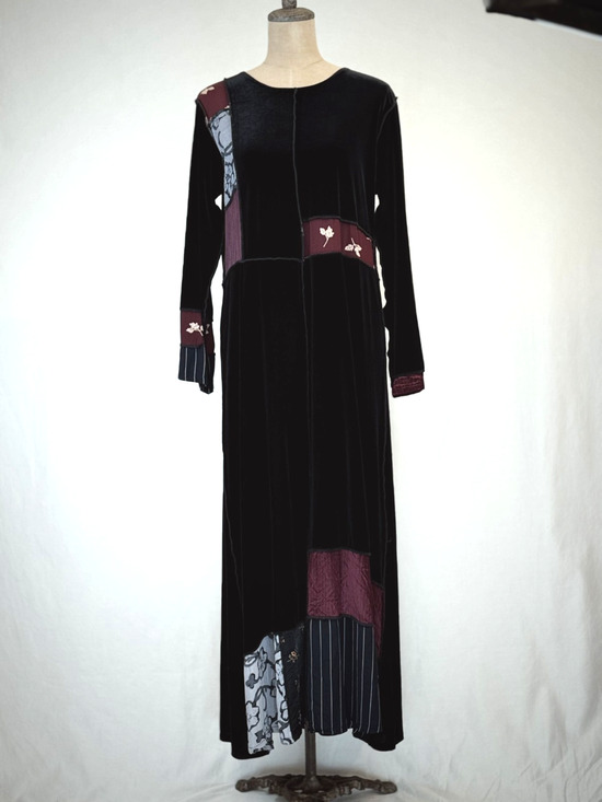 Something Old/Something New Dresses & Skirts - 90's Something Old Something New Black Velvet Maxi Dress XL #1-0154